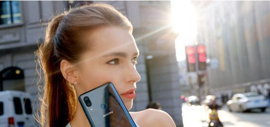 中兴解禁后首款旗舰手机,中兴天机Axon9 Pro发