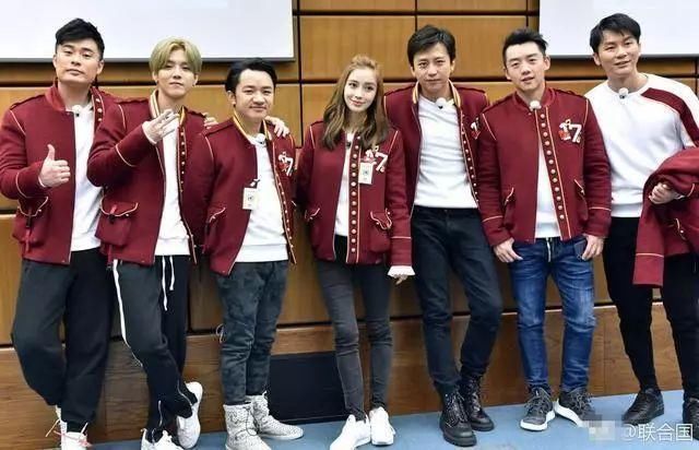 跑男英语演讲酿大型车祸现场,中国艺人的英语