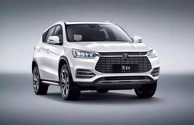 续航400公里的电动汽车只能跑300多?是什么决