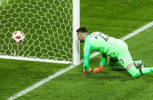 特里皮尔任意球破门如当年贝克汉姆,英格兰队