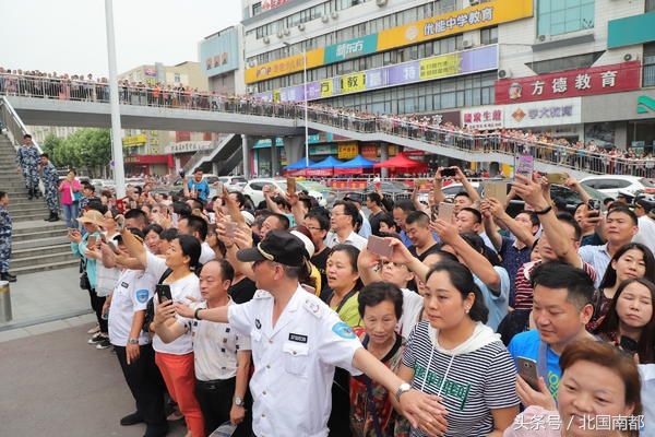 2018高考落幕!河南省实验中学考点门前景象,你