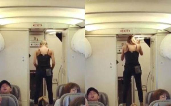 不怕危险不怕脏！男子躺飞机厕所门口协助女友做高空瑜伽