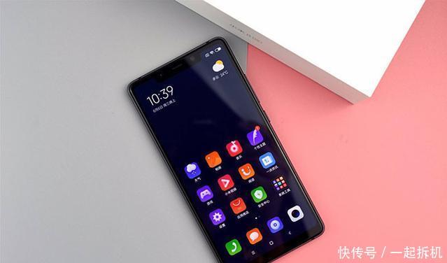 2018年国产千元机性价比神机辈出,这三部手机