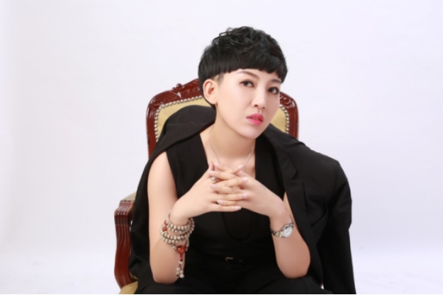 同样是这个人,他用一年多的时间帮助了至少五百位宝妈,上班族,打工妹