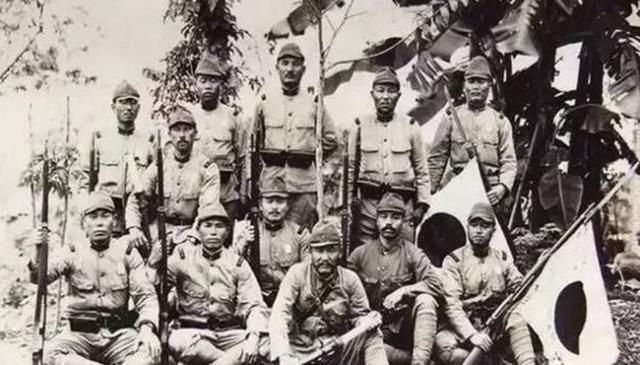 太平洋战场上,日本人为何要跟人高马大的美国人拼刺刀?