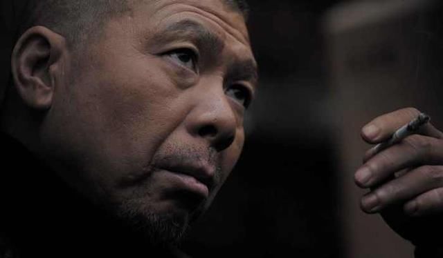 崔永元举办回应冯小刚征文比赛,文三篇直指冯