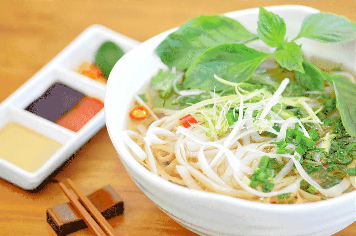 在熊猫星厨吃越南菜,你会原谅越南人的雷人翻拍