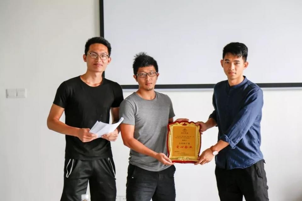 吴川街头爱心冰箱公益活动--颁奖总结!