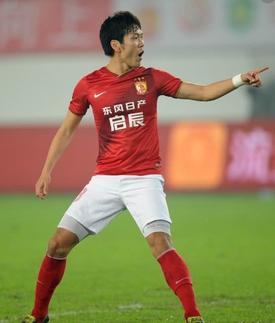 恒大悔断肠!穆里奇中甲3轮狂轰5球 他比亚外强