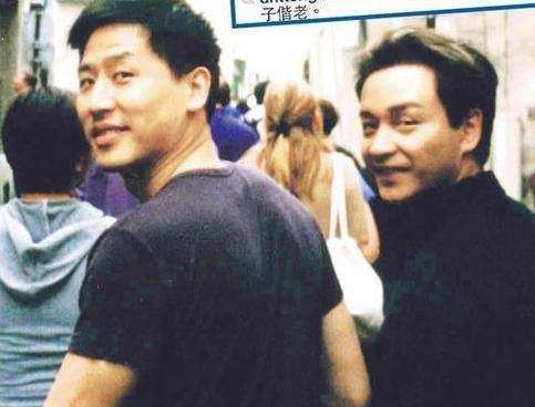 唐鹤德悼念张国荣, 只用六字, 背后故事却感人,