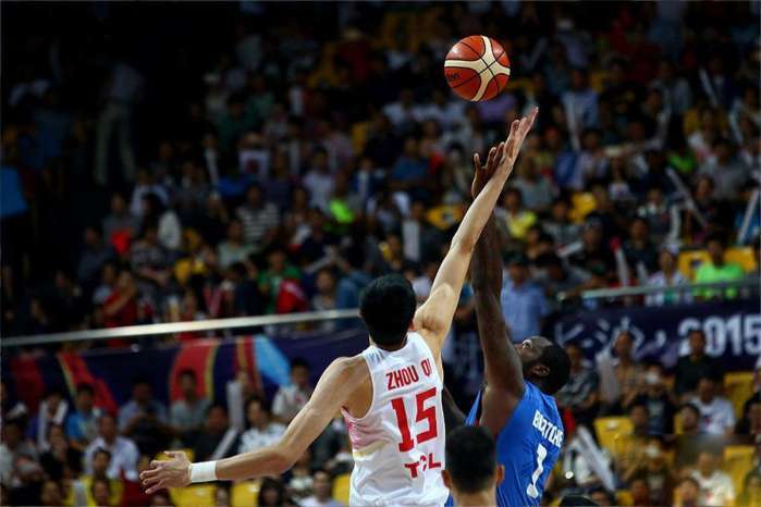 FIBA名记预测中国男篮亚洲杯大名单,布拉奇或