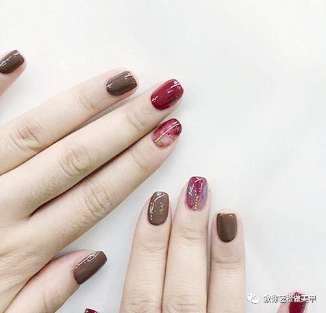 指甲短小,过年应该做什么美甲?