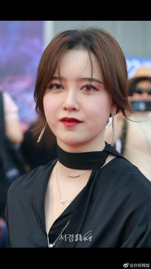 具惠善无P照脸肿腰粗认不出,但她学生照是我见