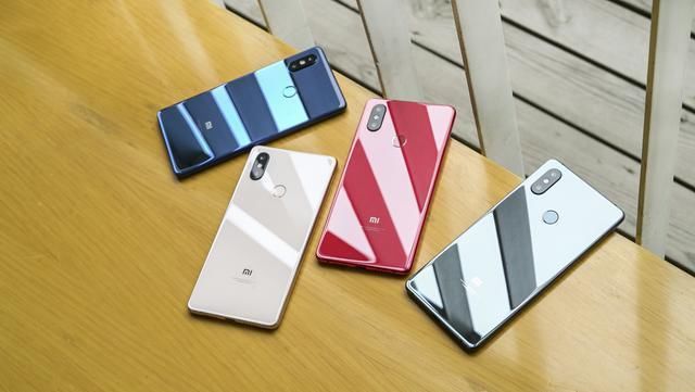 小米8 8GB+128GB 大内存大获成功,最全能的旗