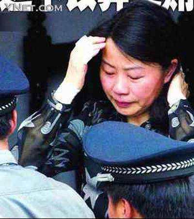 中国最霸道女贪官尹冬桂:霸占英俊男司机6年