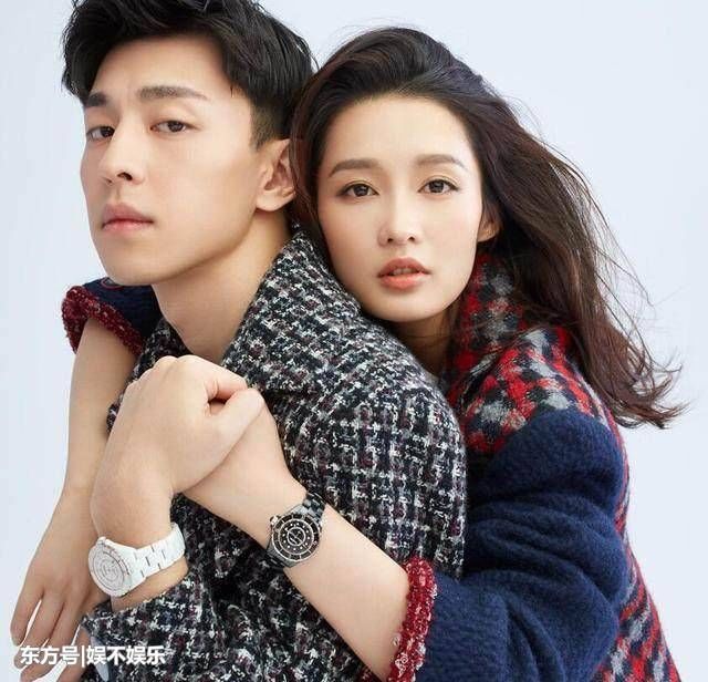 邓论送李沁的手表被曝光俩人还搂着,手还紧紧