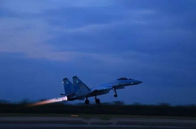 与南海周边的先进战机相比,苏-35处于什么样的