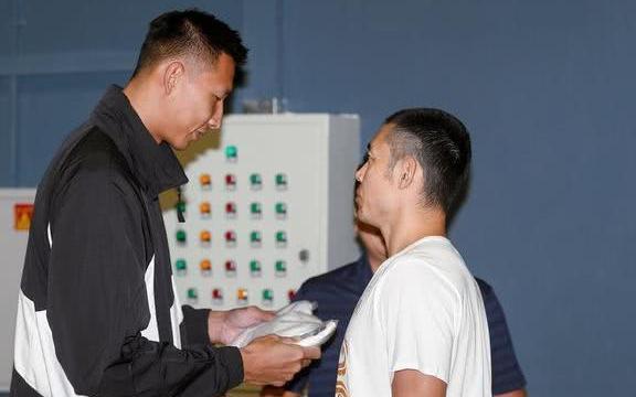 燃动十年08国家队再聚首,孙悦说出遗憾事,阿