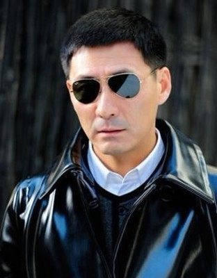 还有李婷曾出演的电视剧《白眉大侠》,《英雄无悔》等热门电视剧到