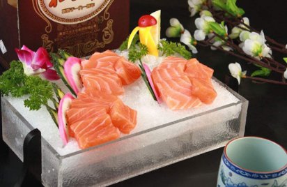 三文鱼生吃有寄生虫吗 三文鱼为什么可以生吃