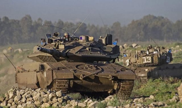 叙军集结2万大军预夺回戈兰高地 伊朗200枚导