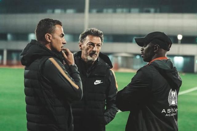 8名U23球员入围亚冠名单,恒大加速完成新老交