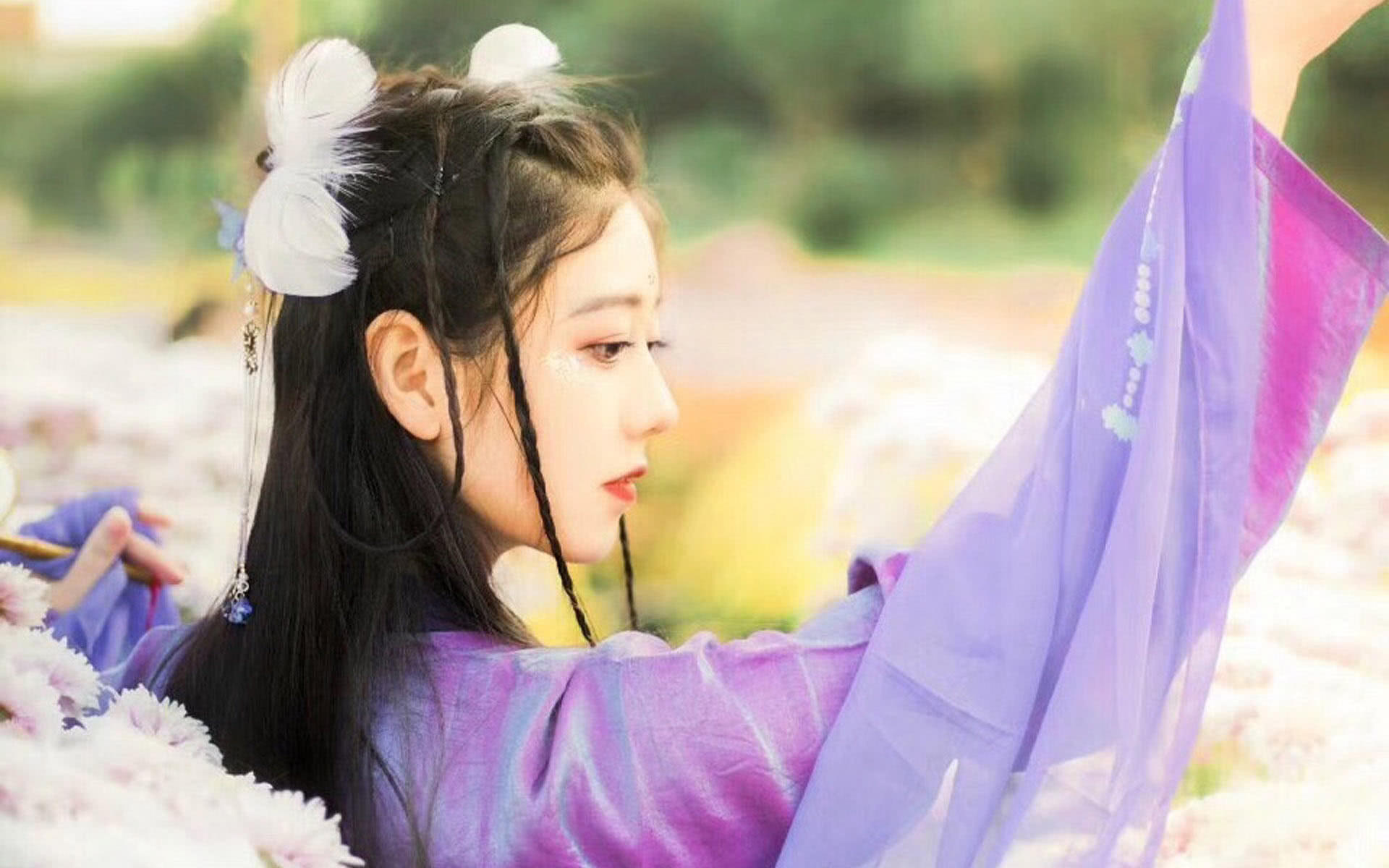 读睡精选古诗词 远去时光谁可追,难忘往事惹伤