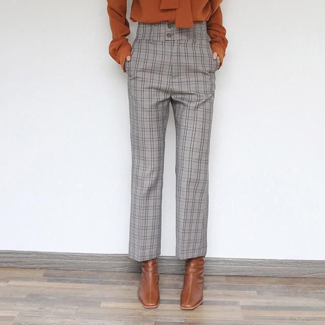 喇叭裤到底要配什么鞋子穿才好看,不同鞋子会