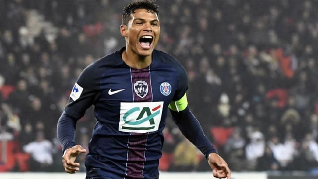 足坛现役最强10大中卫!拉莫斯领衔巴萨拜仁两