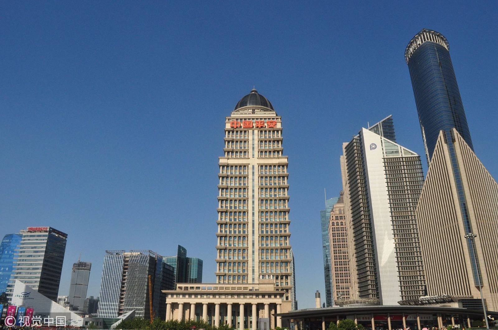 中国平安实现净利润890.88亿 产险原保费突破2000亿