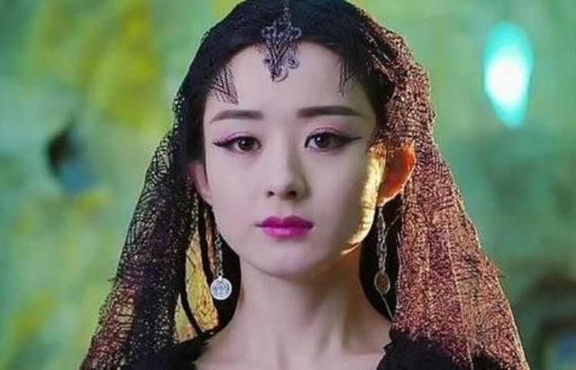 戴头纱的古装美人,唐嫣俗气,赵丽颖霸气,最后1