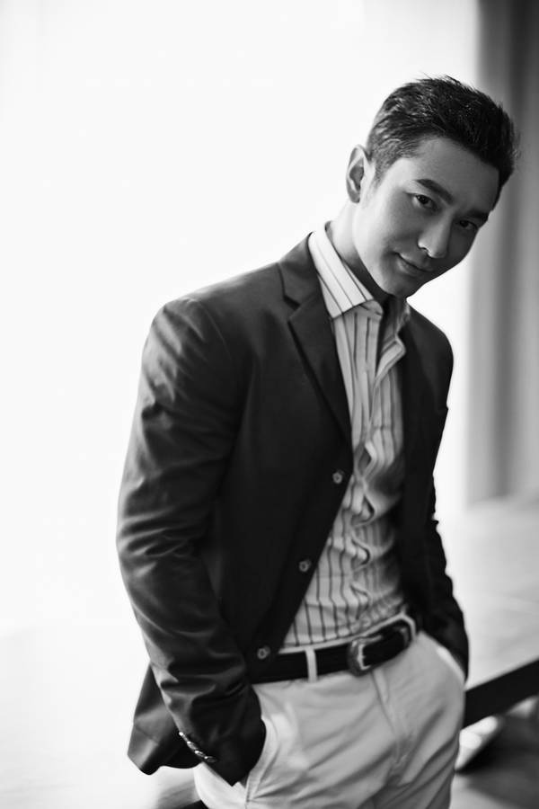 硬汉也绅士 黄晓明西装杀尽显铁汉柔情