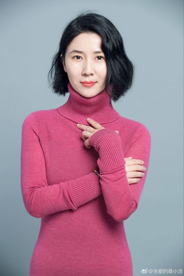 的项目(如听音辩魔方)等都都是大家质疑和吐槽的点,还有制片人桑洁,她