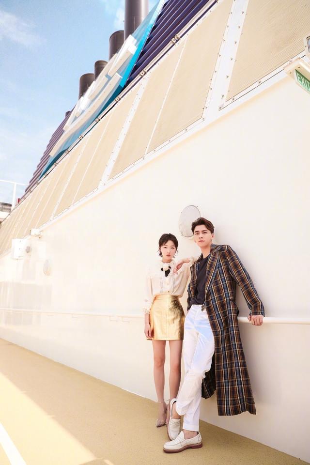 周冬雨李易峰不一般,发布会居然是在邮轮上开!最服气最后这张图