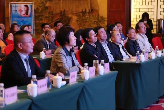 建行榆林分行联合榆林市工商联成功举办小微