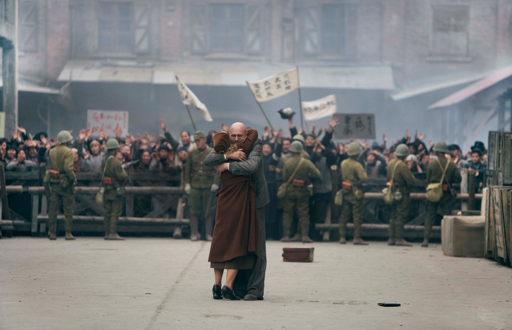 影片《拉贝日记》于2009年4月29日在中国内地上映。影片取材自拉贝撰写的战时日记《拉贝日记》，通过这个“中国版辛德勒”的传奇故事，再现了南京那段惊心动魄的惨烈记忆。