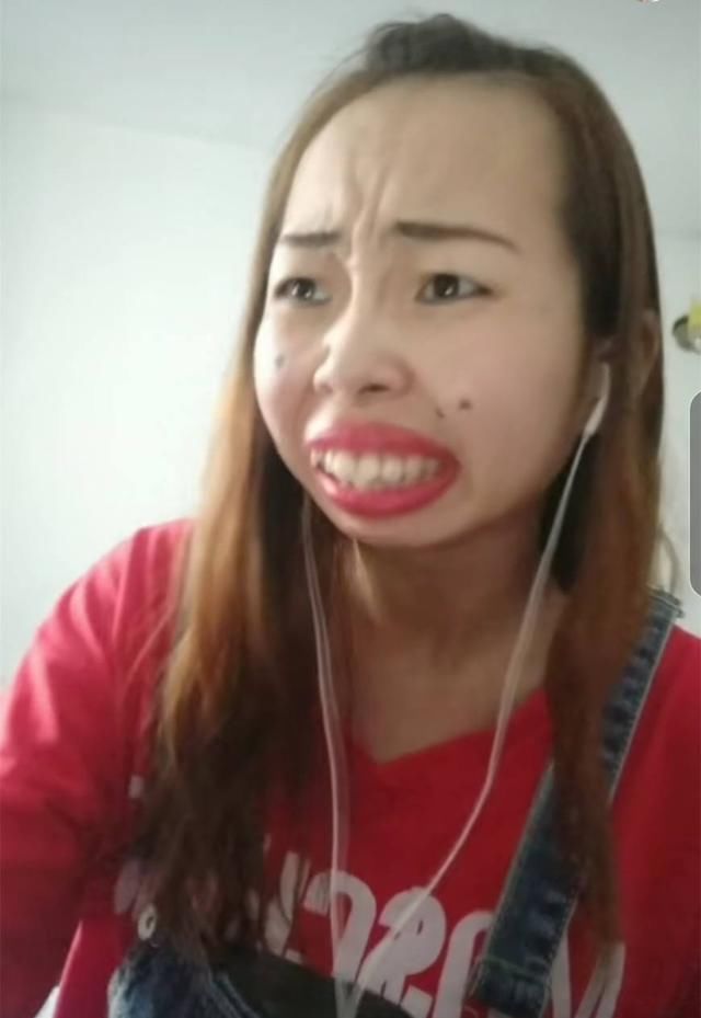 从不知名小网红,到一场直播赚几十万,嘟嘟姐的