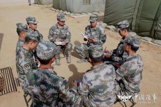 北部战区陆军新一代共同条令宣讲团走进第79