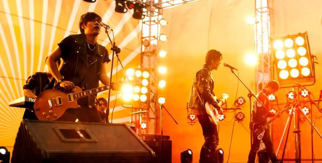 《摆渡人》中鹿晗和陈奕迅竟然同时演唱了这首