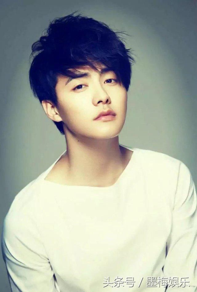 小鲜肉学历排行,李易峰白敬亭是真学霸,只有他