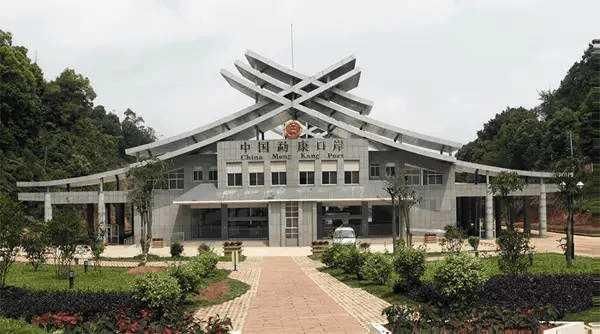 如果想领略异国风情又懒得办签证, 那就到云南