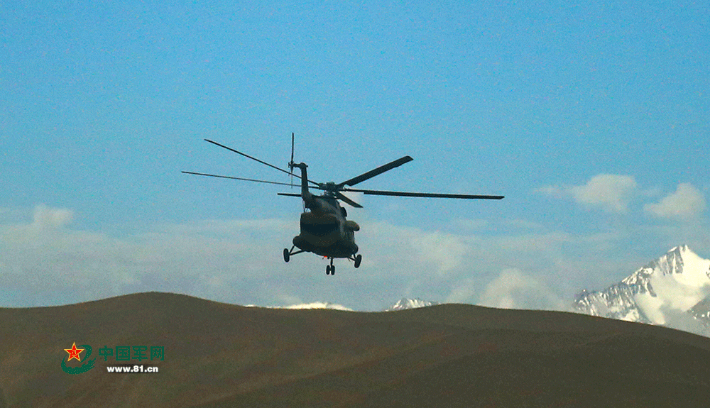跨雪线巡逻:坐着直升机,看看融雪的五月阿里
