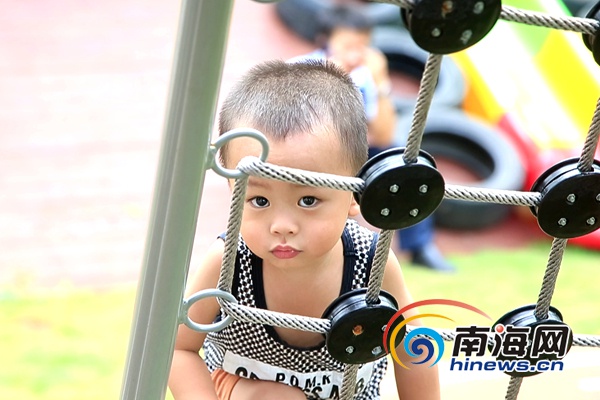 开学啦,海口"熊孩子"上学"表情包"萌翻天