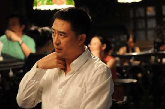 张嘉译患不死癌症,爱和王璐丹拍吻戏,相比鹿晗