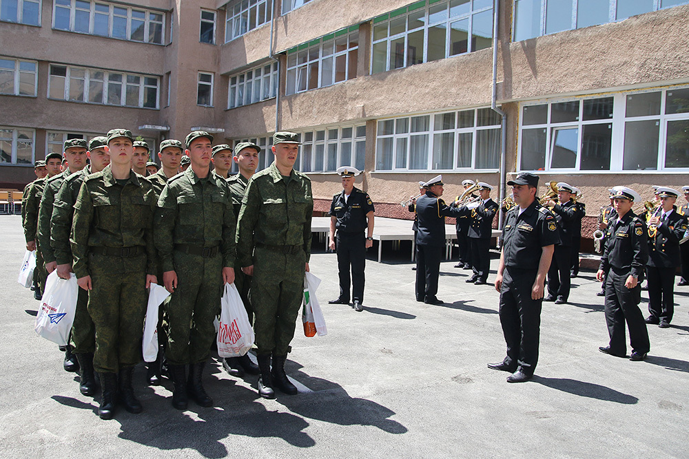 俄罗斯军队新兵入伍