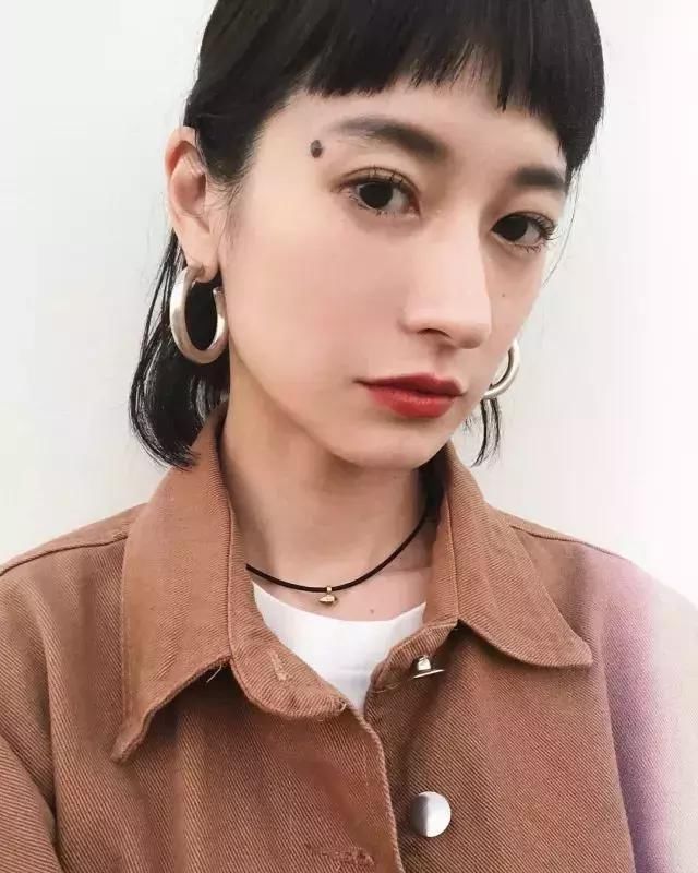 身高158的松本惠奈穿出170感觉,不靠P图,是鞋