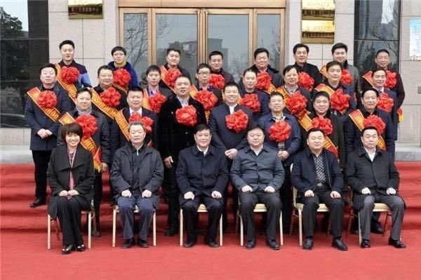 、鹏宇投资集团总裁、鹏宇房地产董事长朱新红