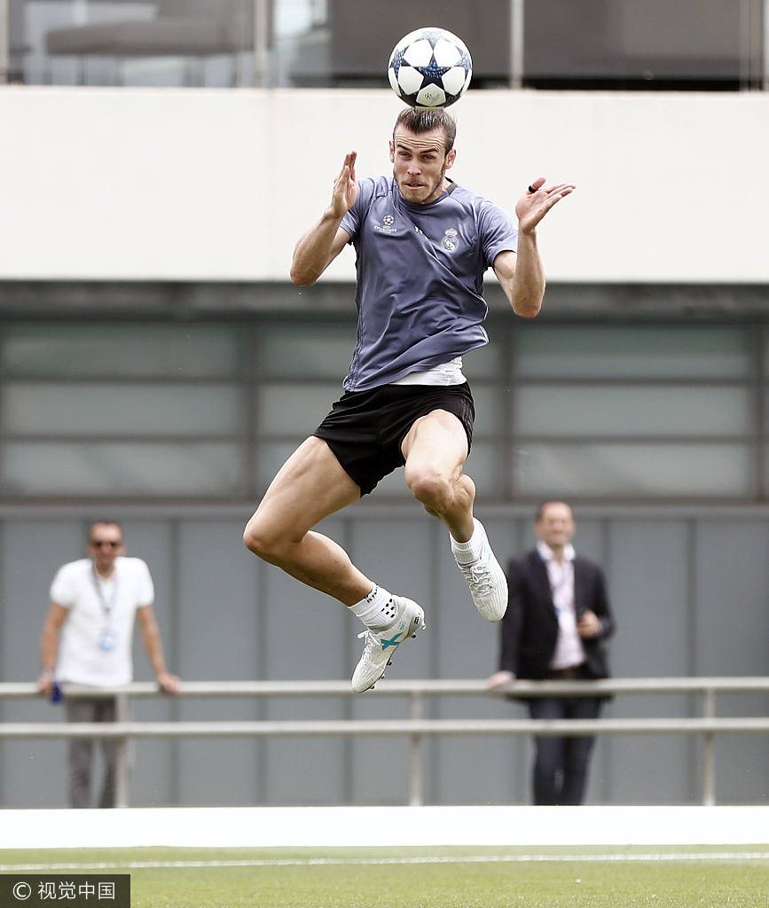 皇马备战欧冠决赛 c罗贝尔合力"调戏"魔笛