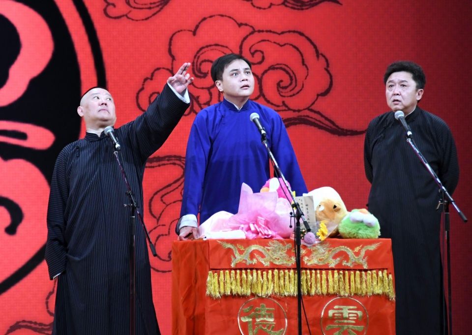 冯小刚揭相声界内幕,同是相声,一万一张疯抢,9