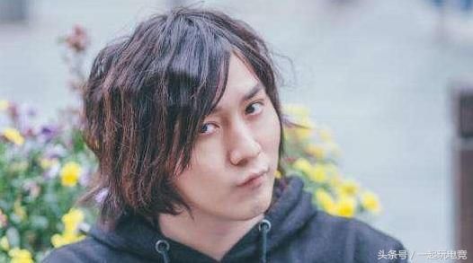 王者荣耀:孤影五排直播撞车斗鱼主播!23比5人